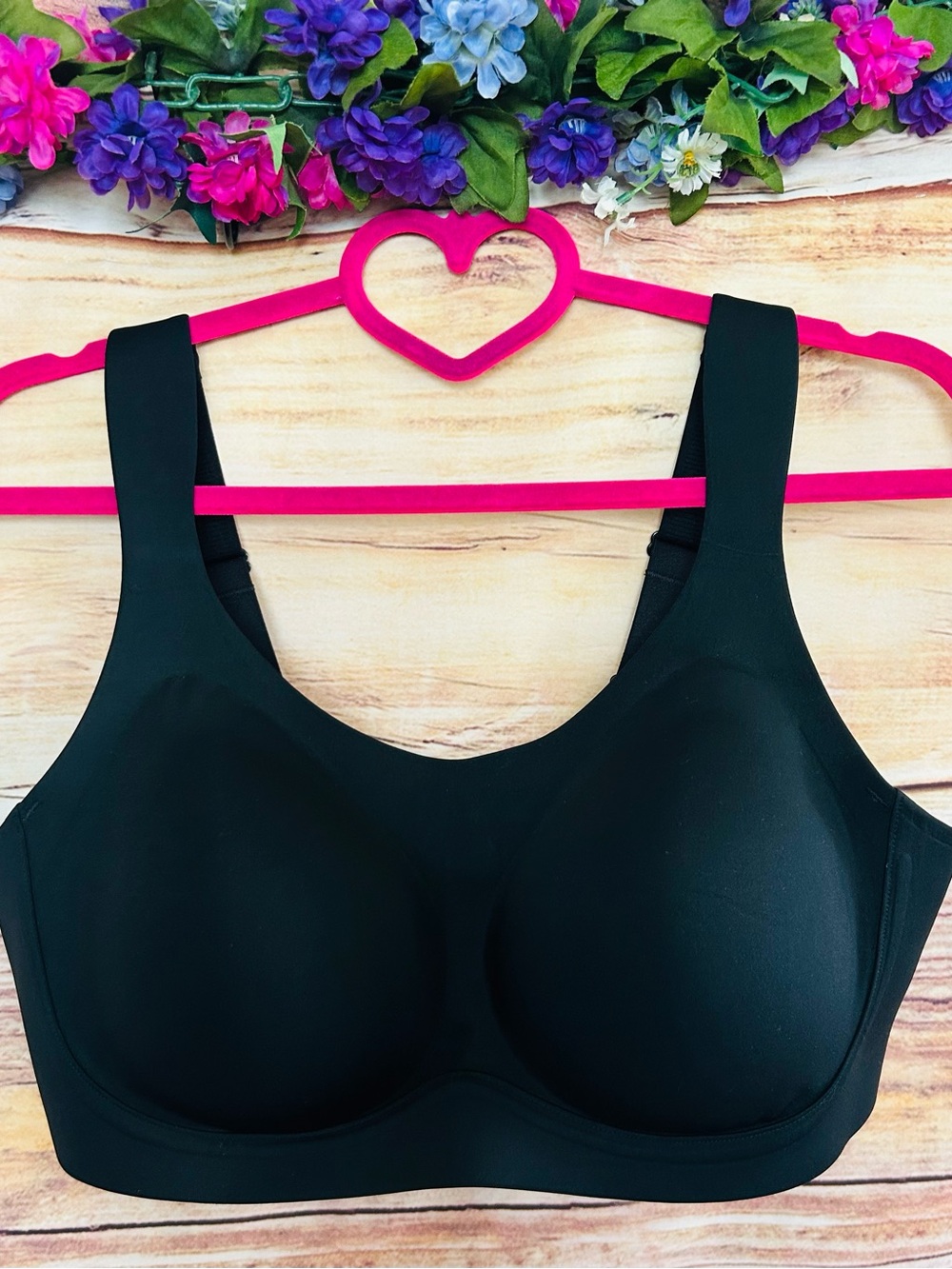 Comfelie Women’s Black Scoop Neck Sports Bra Size XL Plus NWOT